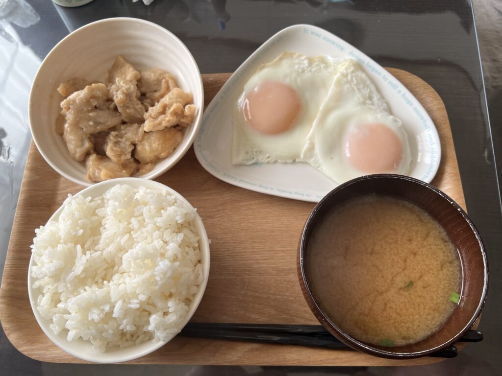 白米300gを含む減量メニュー PFCバランス管理中の食事例